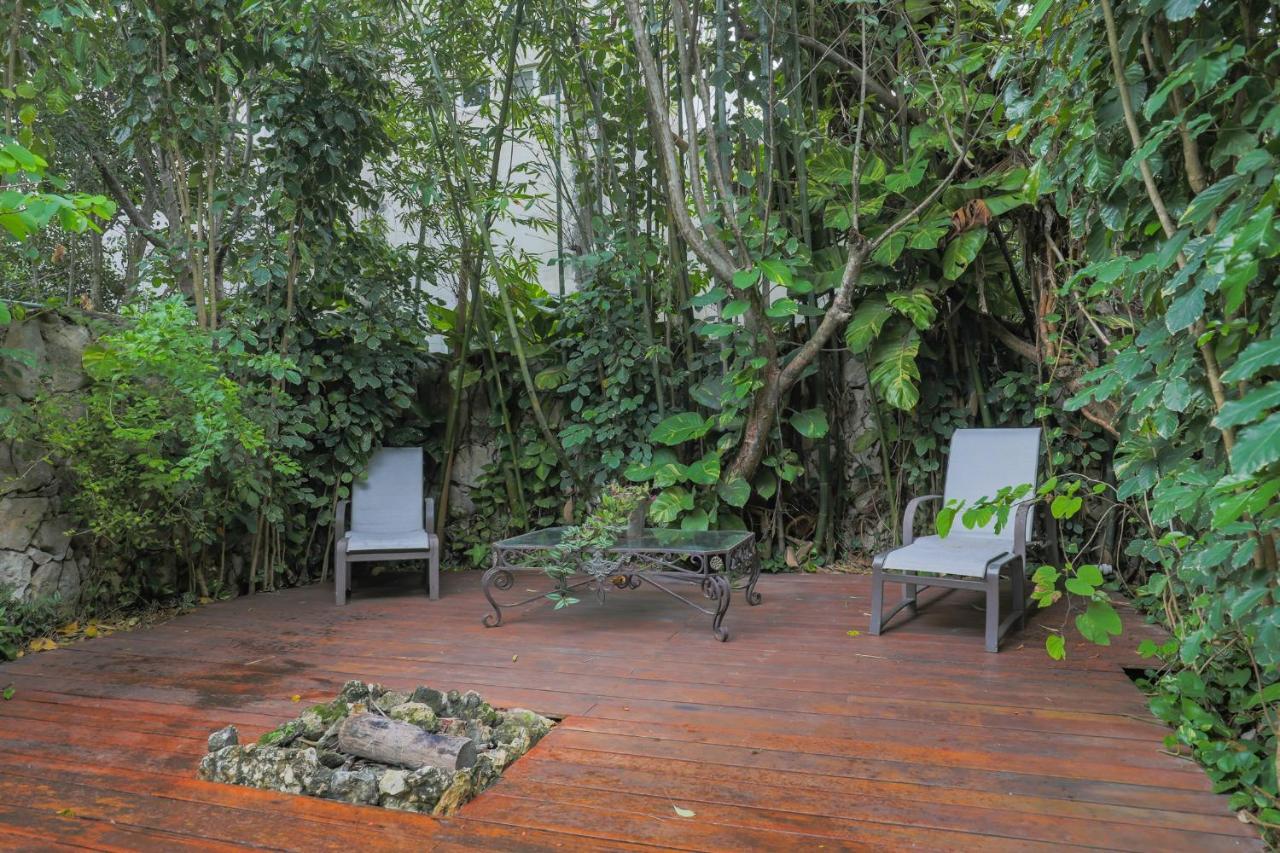 Guest House La Aldea Holistic Experience Канкун Экстерьер фото