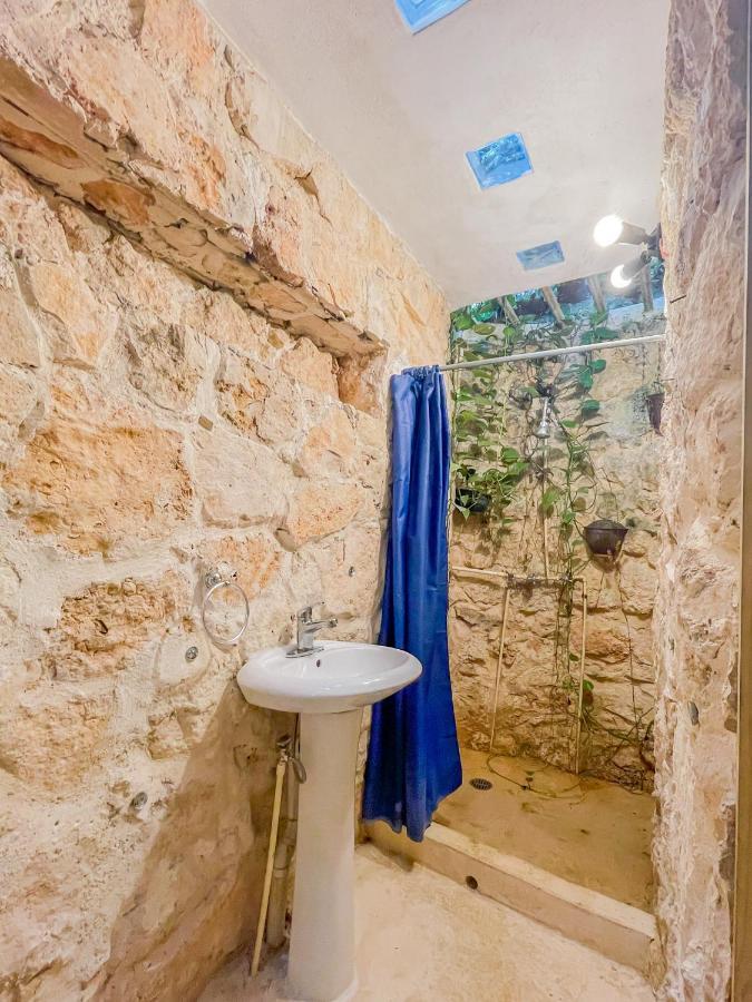 Guest House La Aldea Holistic Experience Канкун Экстерьер фото